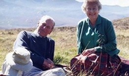 葬礼上吃瓜,吃瓜背后的感人故事