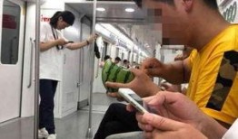 地铁站吃瓜,揭秘都市生活百态
