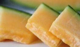 吃半熟哈密瓜舌头发麻,半熟哈密瓜引发奇遇，舌尖麻感揭秘