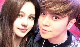 吃瓜郑爽张雨绮,娱乐圈风云再起，两大女神同框引热议