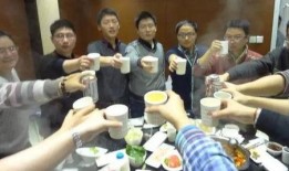 群众拍吃瓜图片,镜头下的美食瞬间