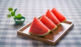 秋天吃瓜要用勺子吃文案,尽享丰收滋味时