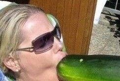 女友吃瓜什么意思,揭秘女友“吃瓜”背后的秘密与乐趣