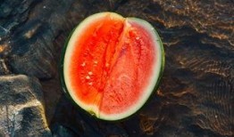 恶灵吃瓜,揭秘神秘事件背后的惊悚真相