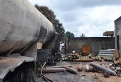 富阳吃瓜现场事件,一场网络热议背后的真相揭秘