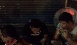 吃瓜吃到楼下视频,一网打尽吃瓜群众的欢乐瞬间