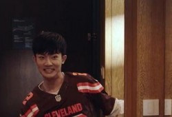 吃瓜吴某某,娱乐圈的“瓜王”传奇